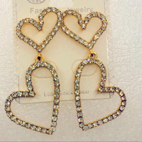 Earrings Crystal Drop Hearts set in Golden tone. Pierced - Picture 6 of 8